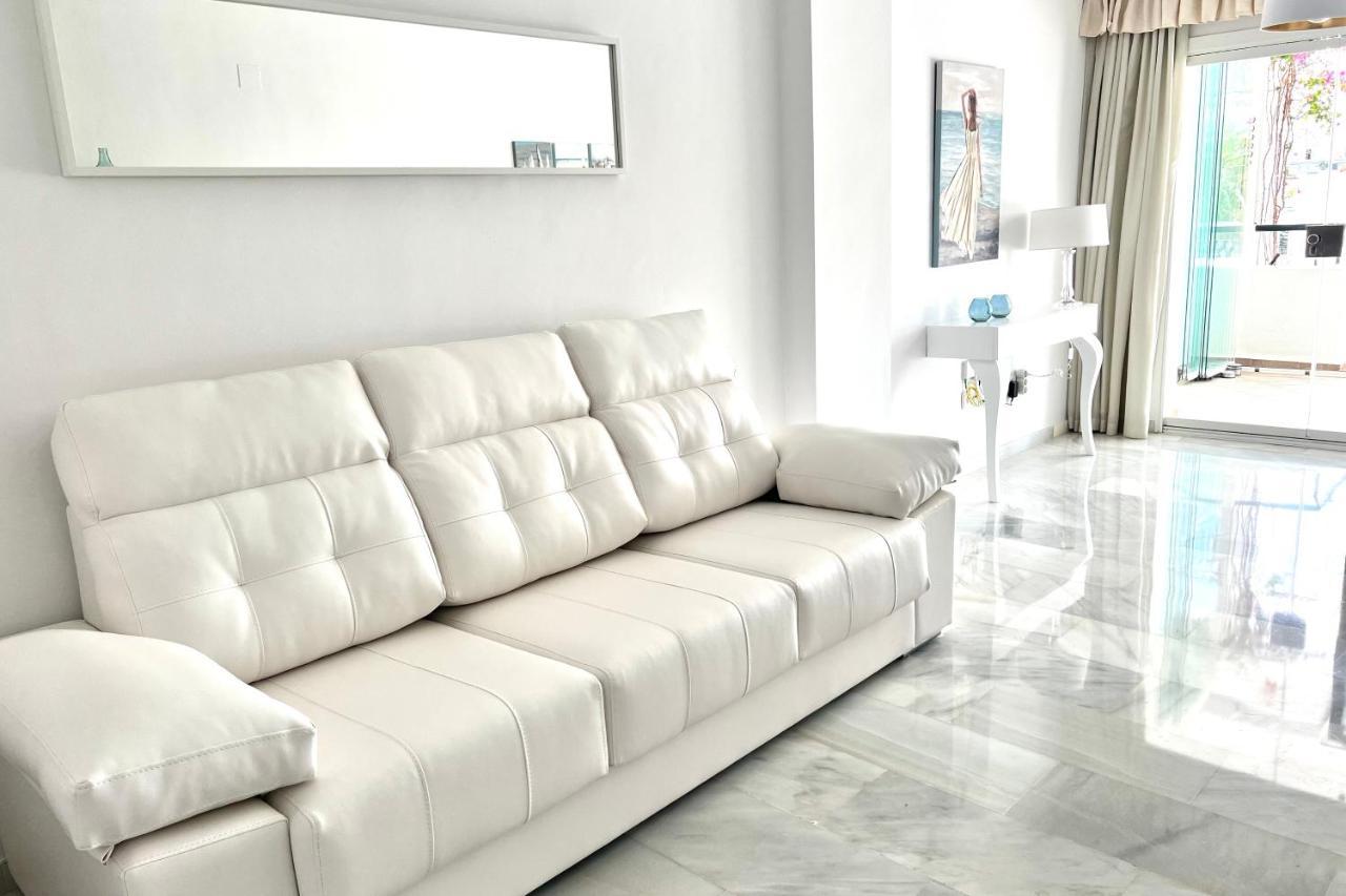 Mi Capricho Beachfront- P301 Apartment With Sea View Sitio de Calahonda Exteriör bild