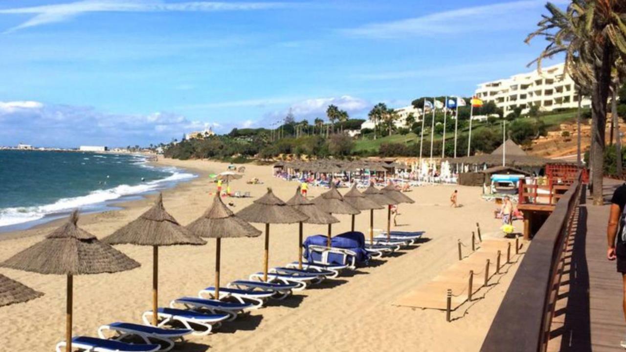 Mi Capricho Beachfront- P301 Apartment With Sea View Sitio de Calahonda Exteriör bild