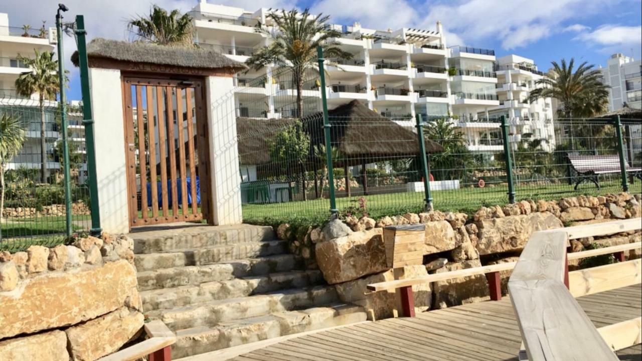 Mi Capricho Beachfront- P301 Apartment With Sea View Sitio de Calahonda Exteriör bild