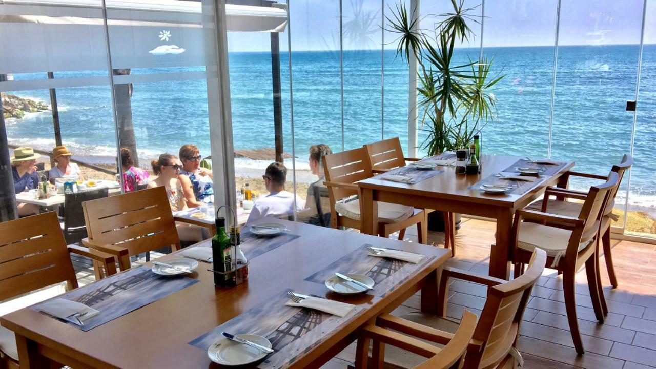 Mi Capricho Beachfront- P301 Apartment With Sea View Sitio de Calahonda Exteriör bild